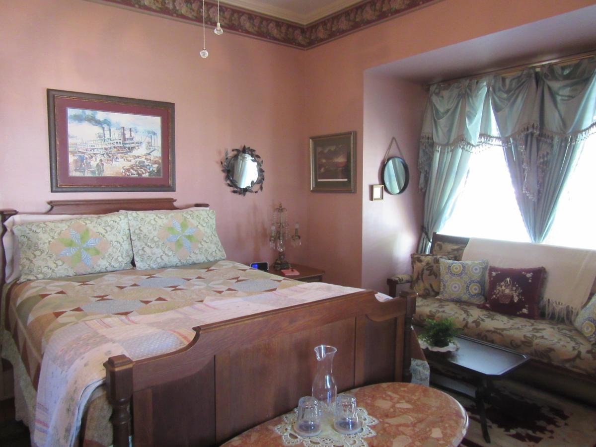 The Carriage House Bed & Breakfast Jefferson Екстериор снимка
