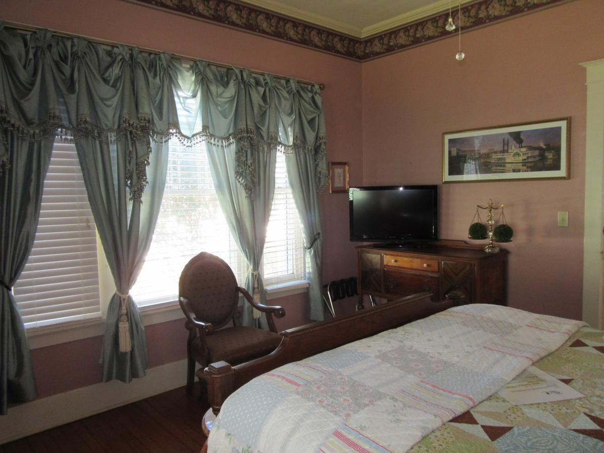 The Carriage House Bed & Breakfast Jefferson Екстериор снимка